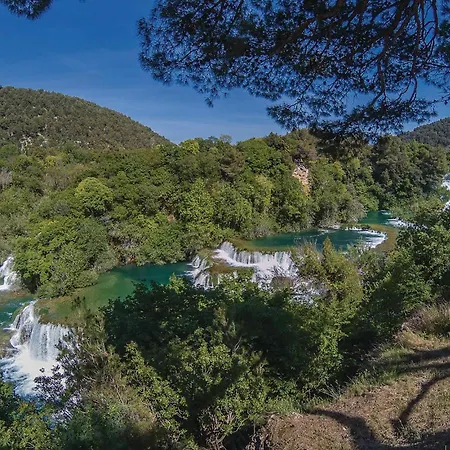 אתר קמפינג Stunning Stacaravan In 3*