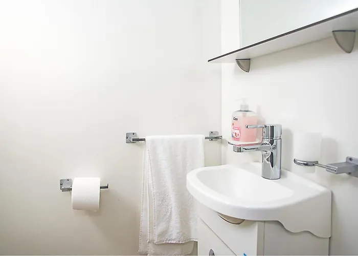 Stunning Stacaravan In אתר קמפינג Drniš